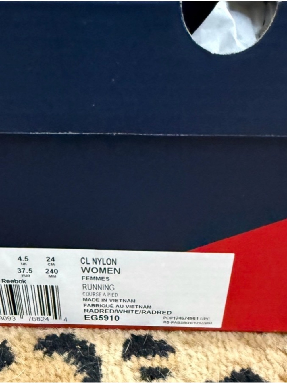 **NEW IN BOX** Reebok Women’s Classic Nylon “Collage of Flags” in Radiant Red - Picture 8 of 8